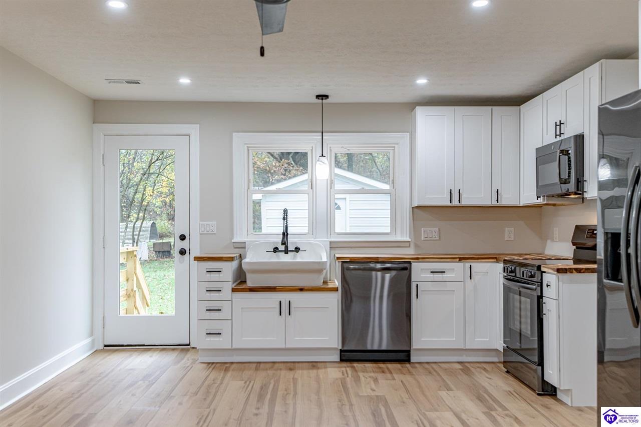 Listing Picture 82 Cedar Hill Drive Elizabethtown, KY 42701 MLS HK24004276