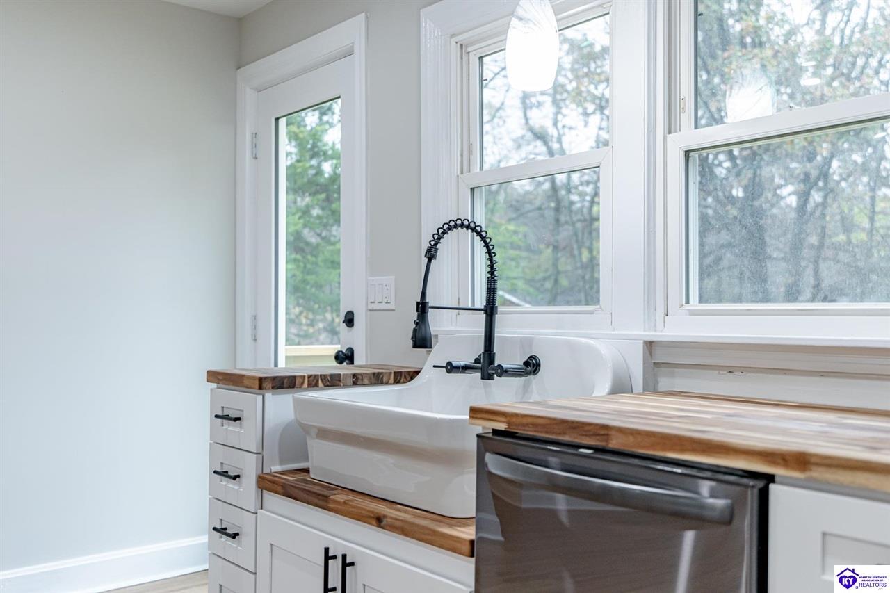 Listing Picture 82 Cedar Hill Drive Elizabethtown, KY 42701 MLS HK24004276