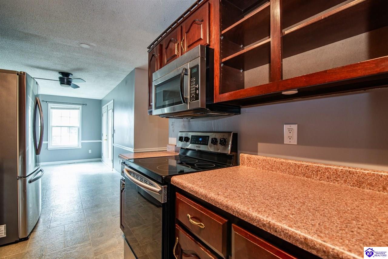 341 Madison Drive Elizabethtown, KY 42701 #4