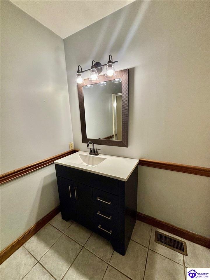 Listing Picture 399 Grimes Road Campbellsville, KY 42718 MLS HK24004401