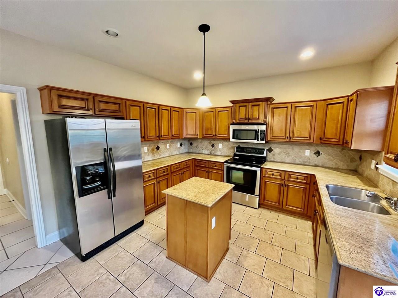 Listing Picture 132 Tuscany Lane Vine Grove, KY 40175 MLS HK24004431