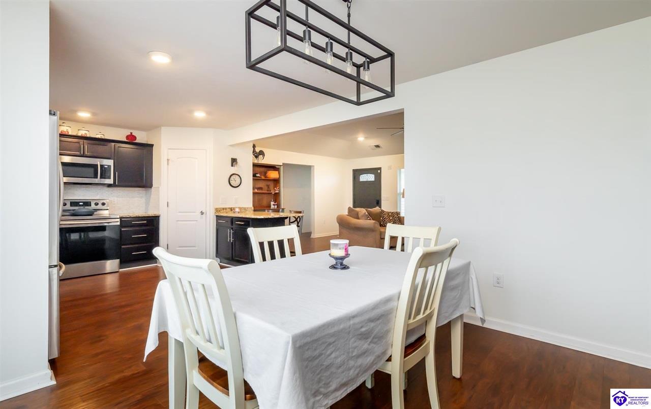 Listing Picture 77 Blanket Court Elizabethtown, KY 42701 MLS HK24004437