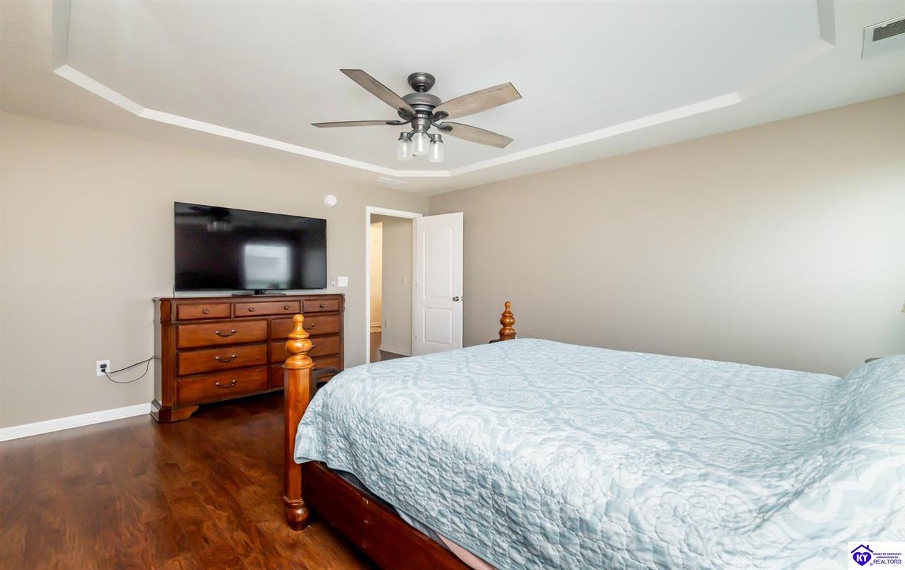 Listing Picture 77 Blanket Court Elizabethtown, KY 42701 MLS HK24004437