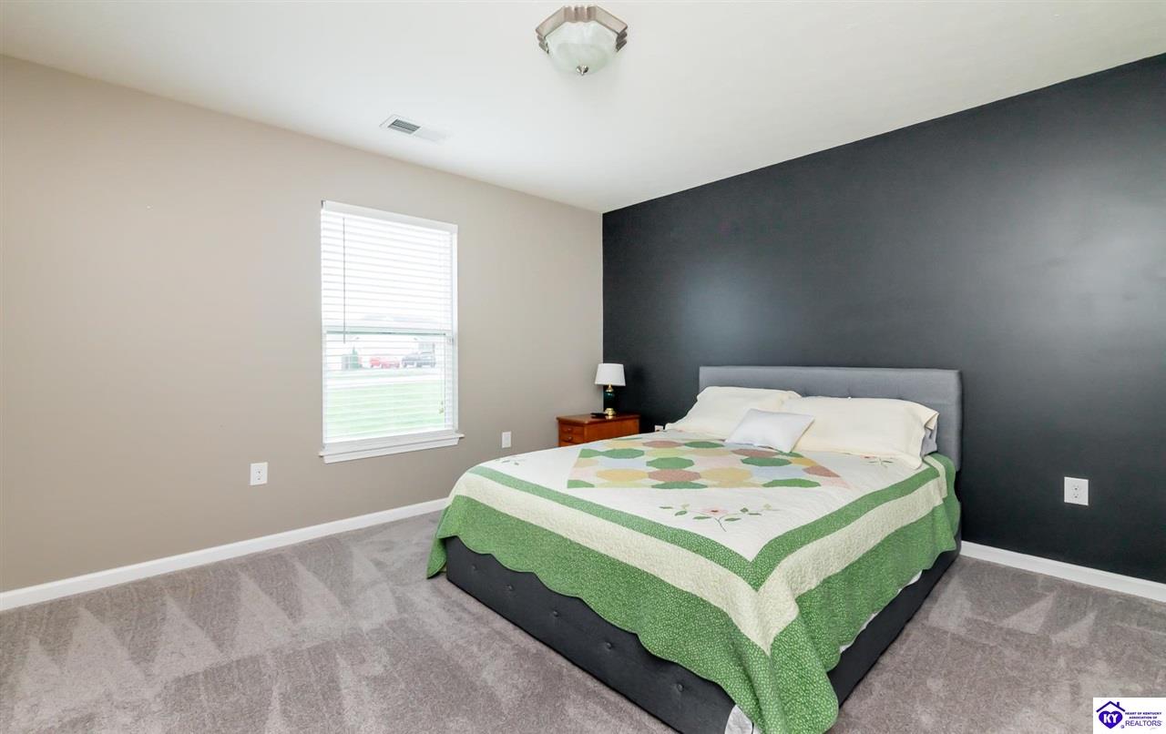 Listing Picture 77 Blanket Court Elizabethtown, KY 42701 MLS HK24004437