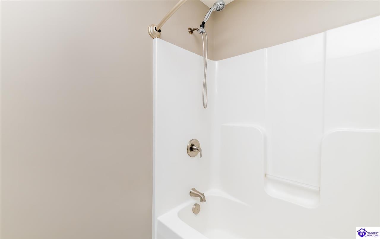 Listing Picture 77 Blanket Court Elizabethtown, KY 42701 MLS HK24004437