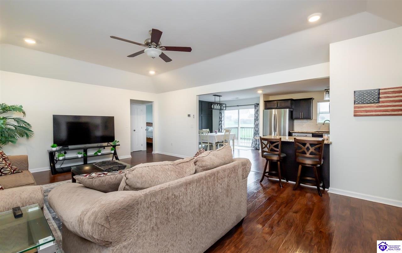 Listing Picture 77 Blanket Court Elizabethtown, KY 42701 MLS HK24004437