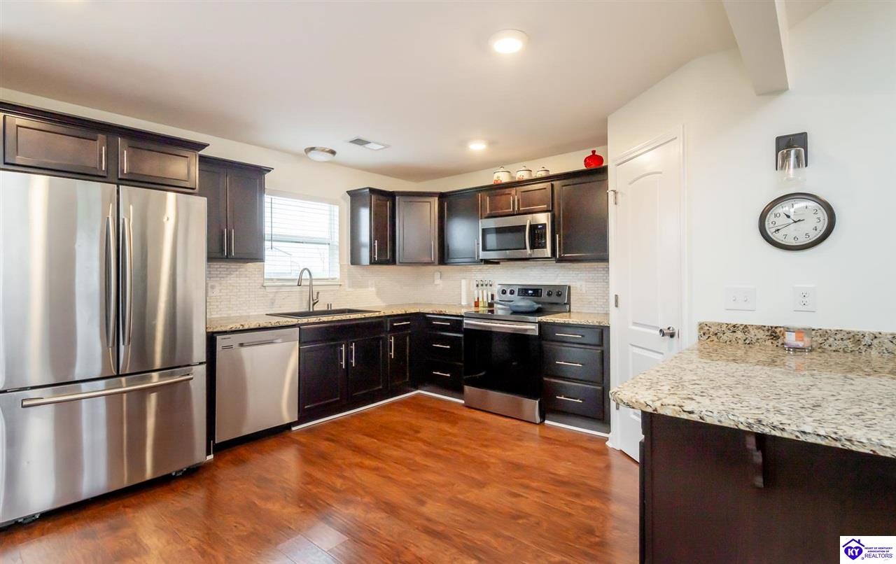 Listing Picture 77 Blanket Court Elizabethtown, KY 42701 MLS HK24004437