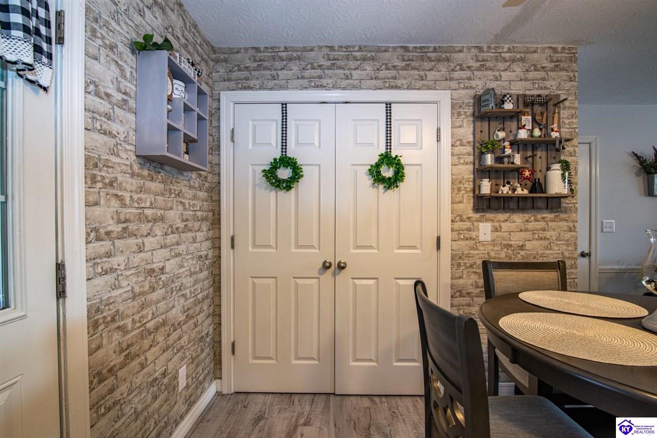 Listing Picture 136 Joy Court Radcliff, KY 40160 MLS HK24004468