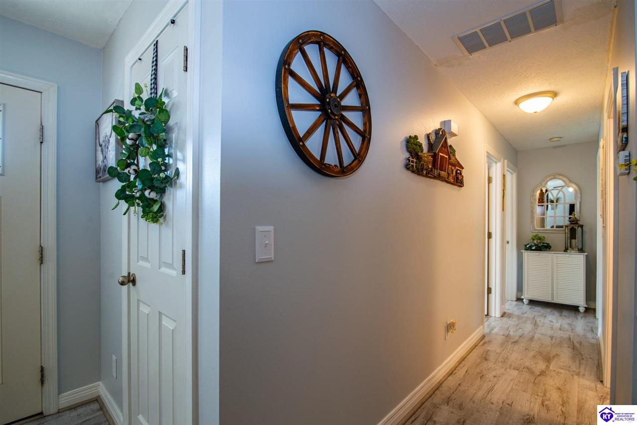 Listing Picture 136 Joy Court Radcliff, KY 40160 MLS HK24004468