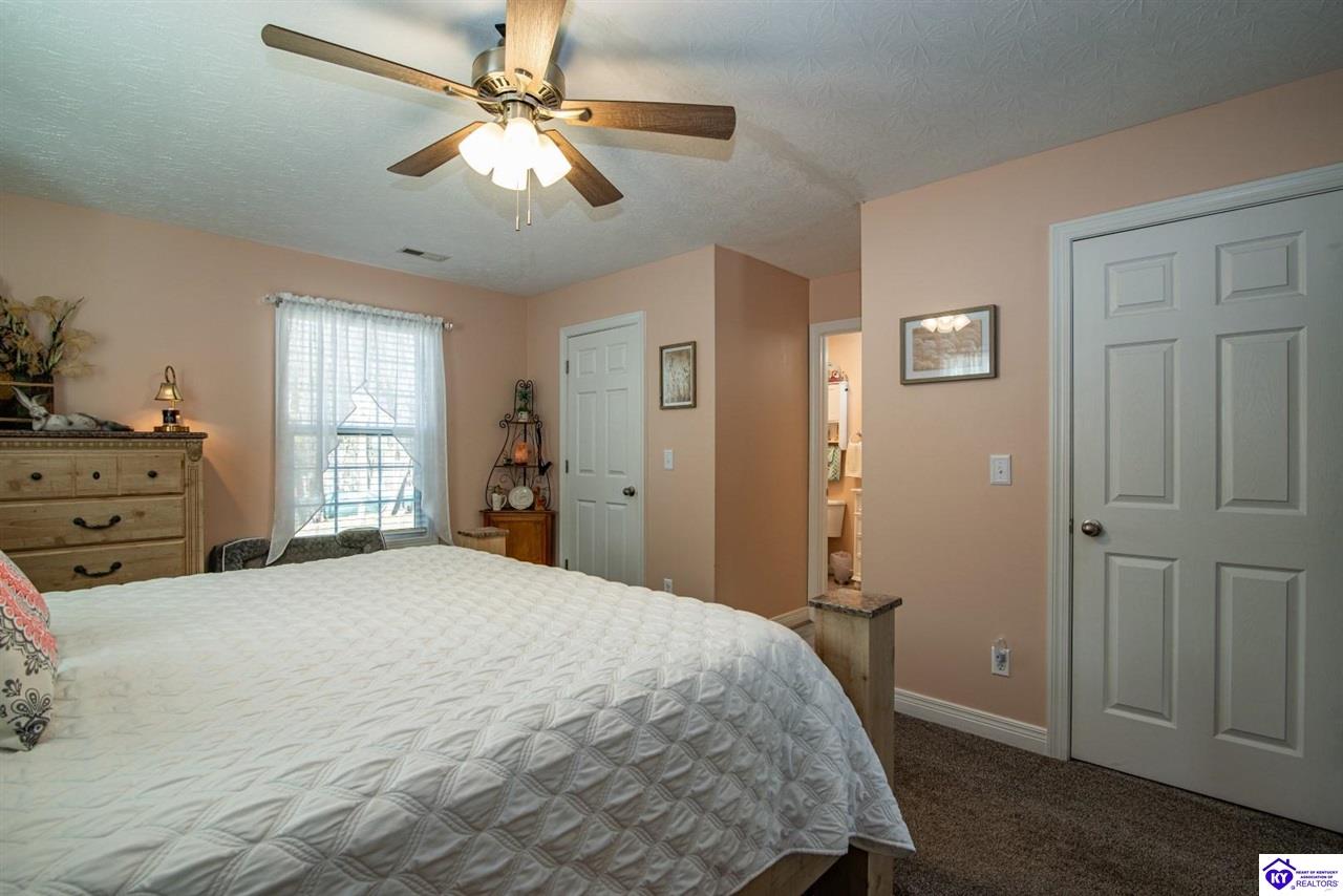 Listing Picture 136 Joy Court Radcliff, KY 40160 MLS HK24004468