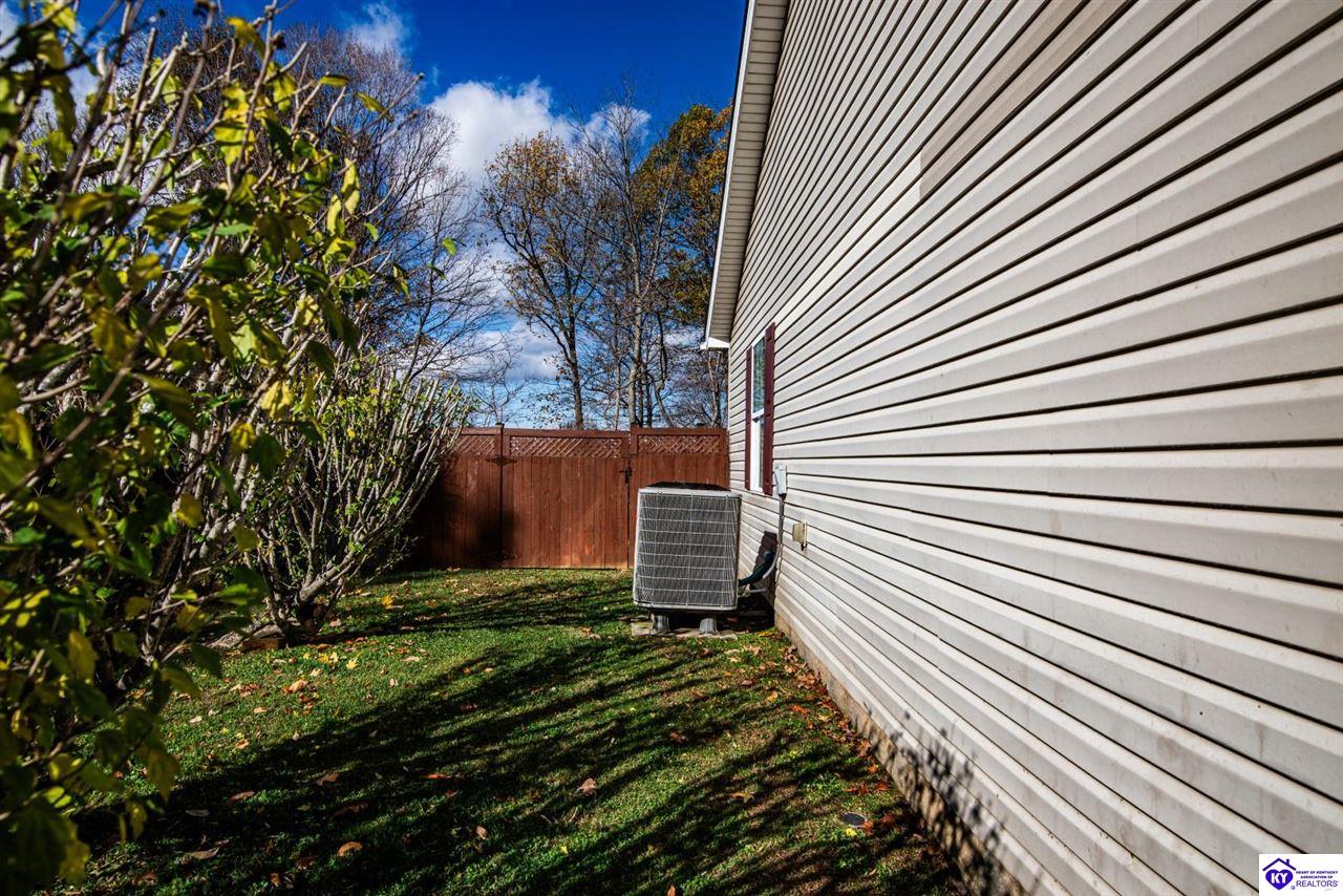 Listing Picture 136 Joy Court Radcliff, KY 40160 MLS HK24004468