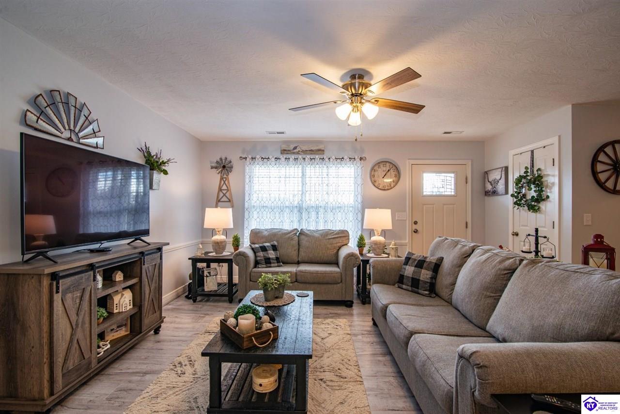 Listing Picture 136 Joy Court Radcliff, KY 40160 MLS HK24004468