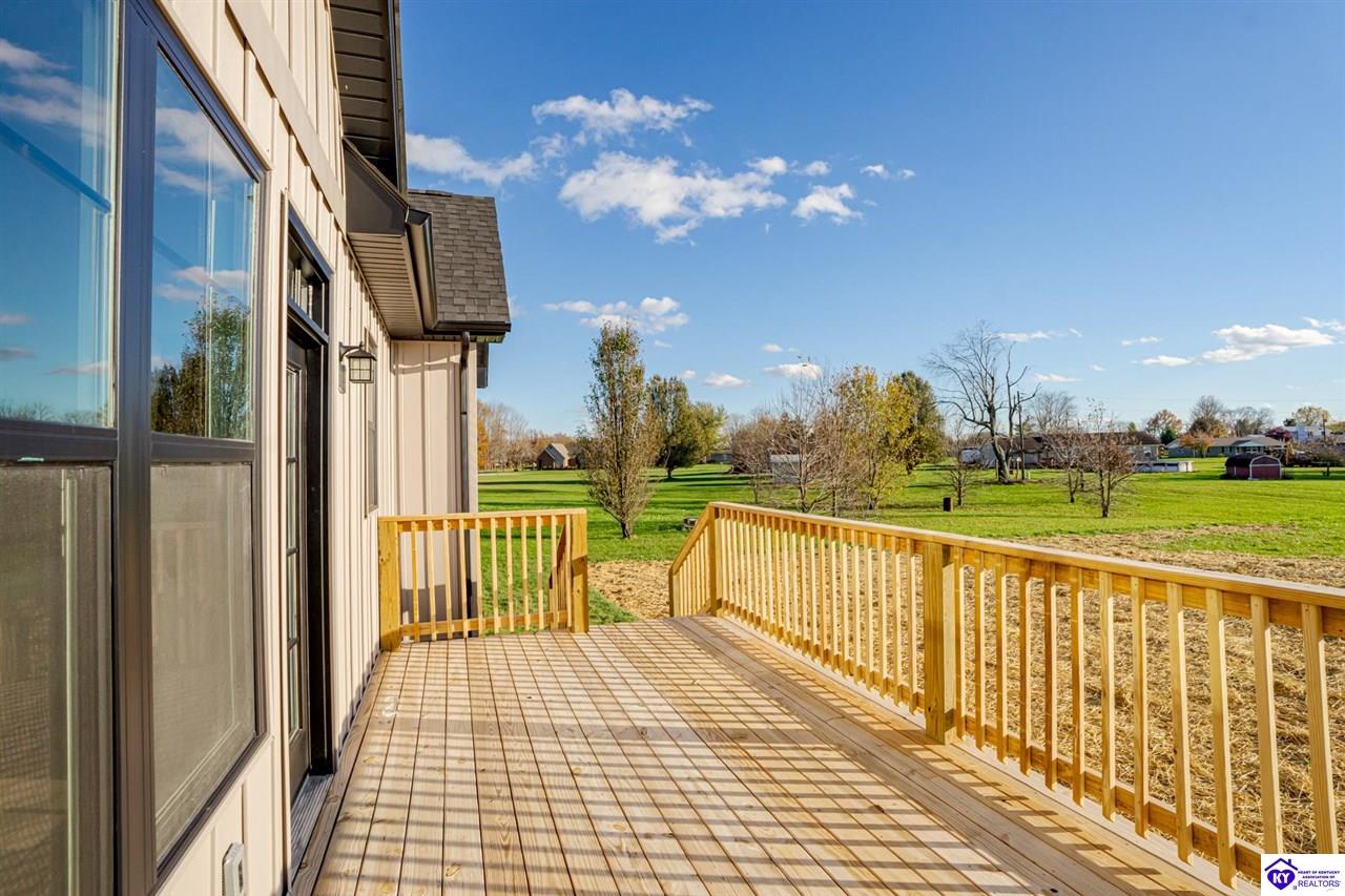 Listing Picture 105 Boundary Oak Dr Hodgenville, KY 42748 MLS HK24004490