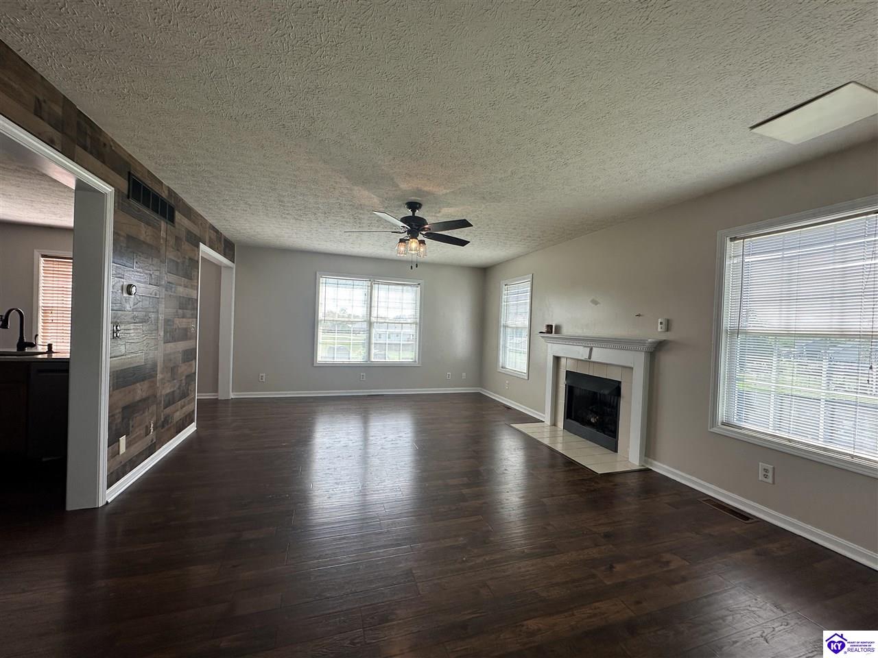 Listing Picture 127 Genrose Drive Rineyville, KY 40162 MLS HK24004509