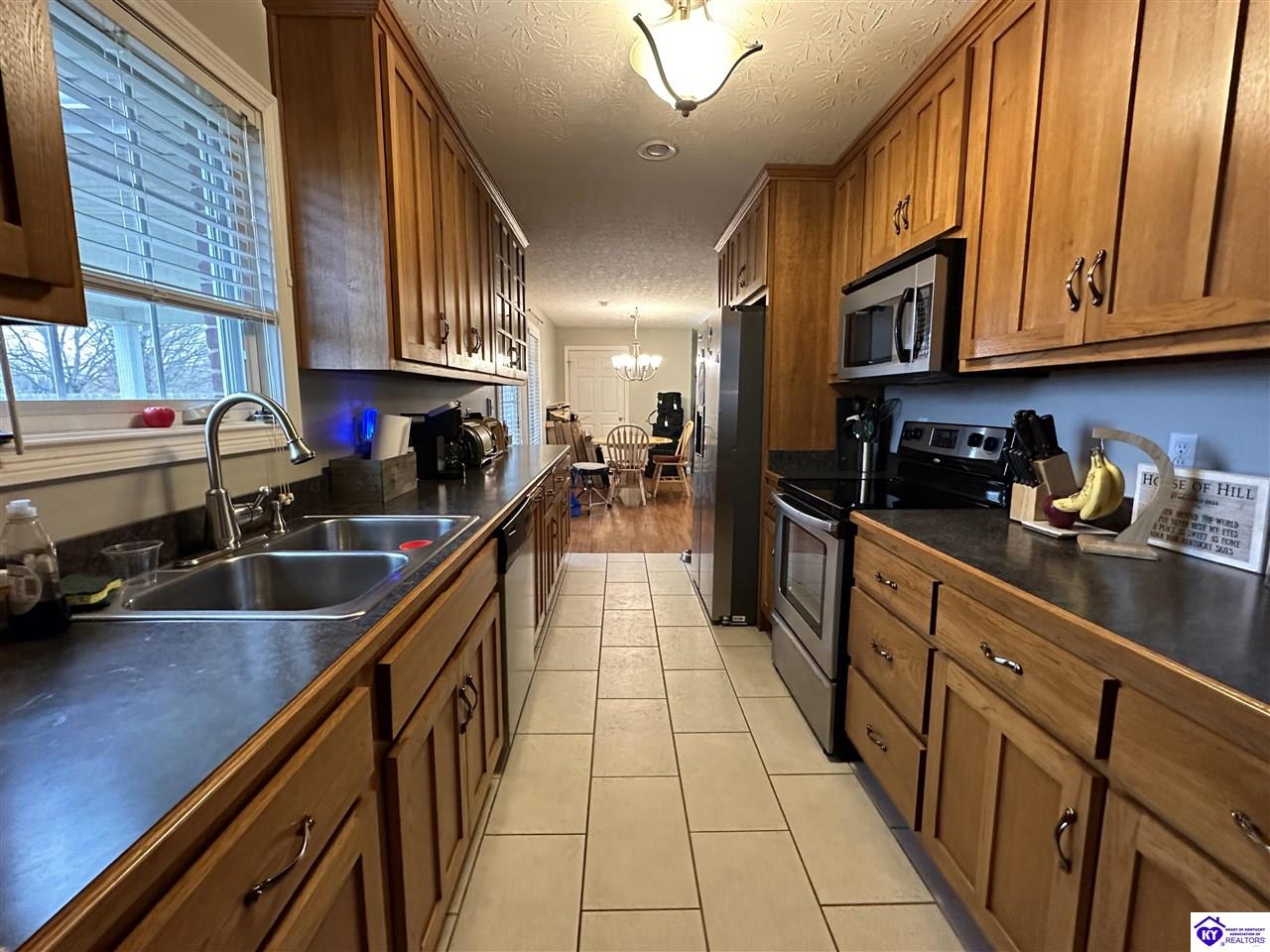 Listing Picture 49 Aaron Way Campbellsville, KY 42718 MLS HK24004531