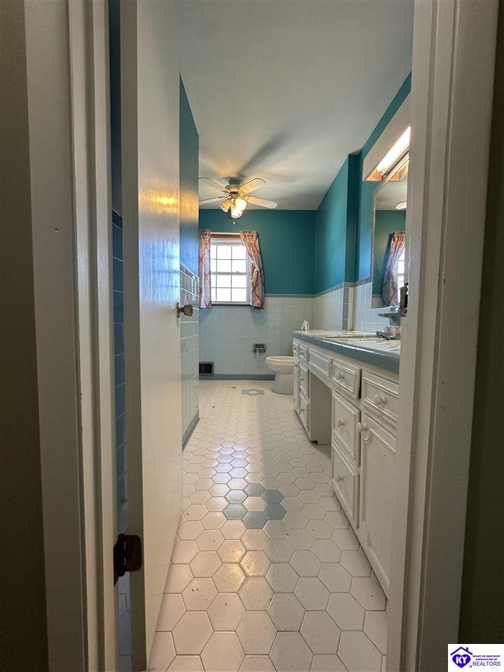 Listing Picture 229 Jan Street Campbellsville, KY 42718 MLS HK24004605