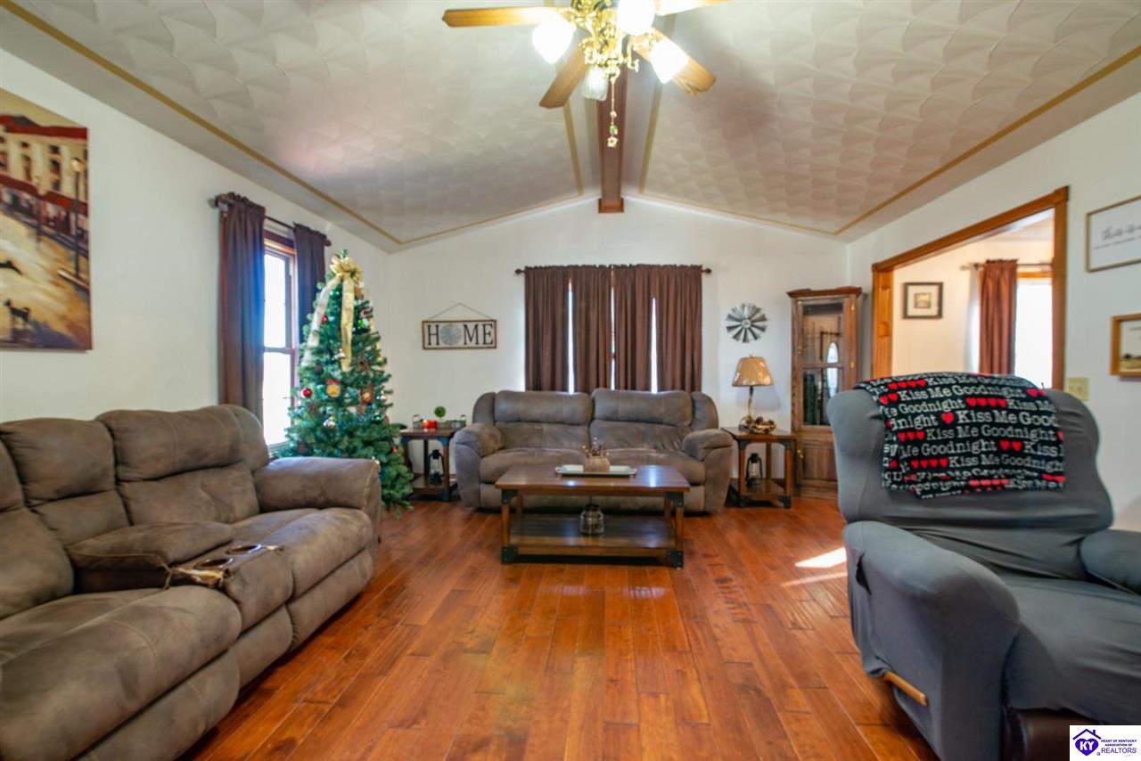 Listing Picture 1543 Youngers Creek Road New Haven, KY 40051 MLS HK24004641