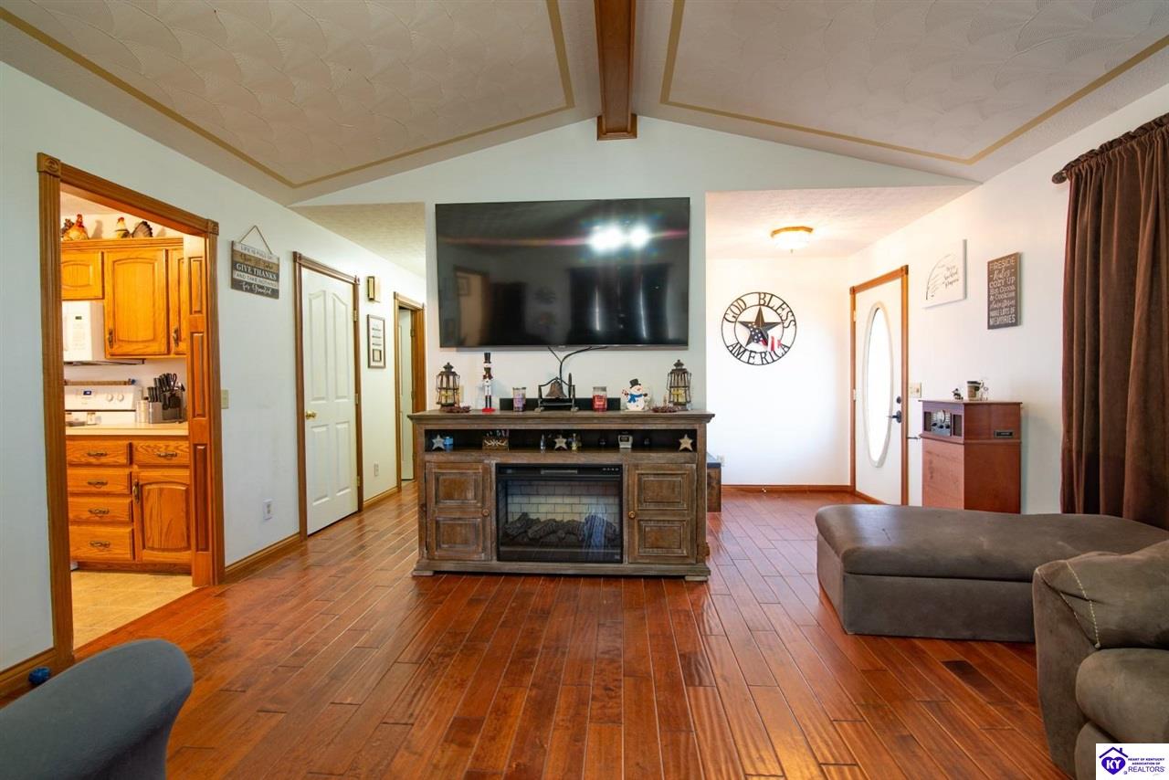 Listing Picture 1543 Youngers Creek Road New Haven, KY 40051 MLS HK24004641