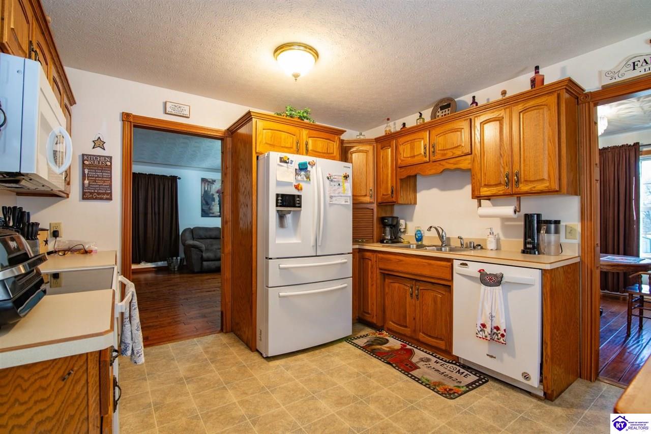 Listing Picture 1543 Youngers Creek Road New Haven, KY 40051 MLS HK24004641