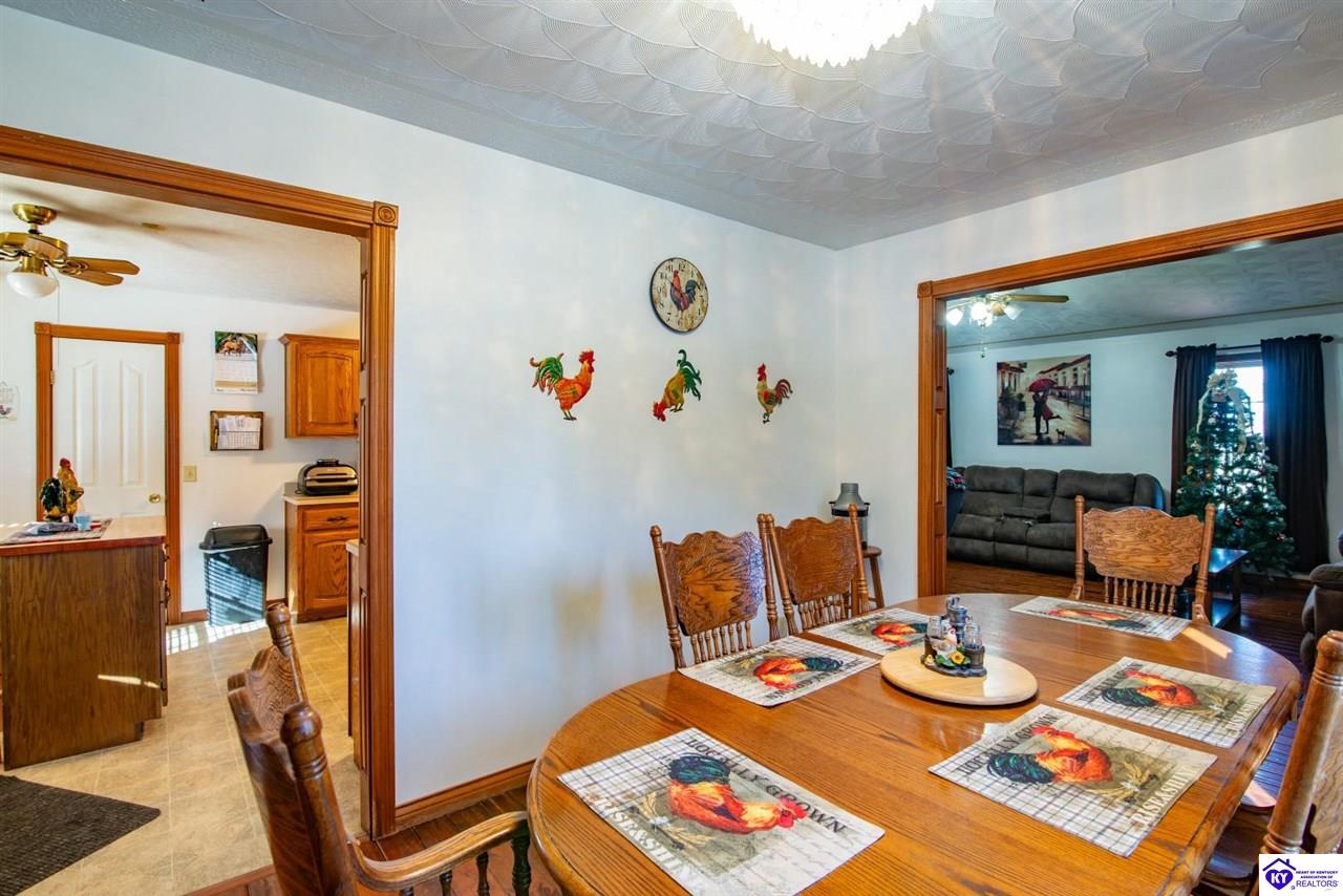 Listing Picture 1543 Youngers Creek Road New Haven, KY 40051 MLS HK24004641