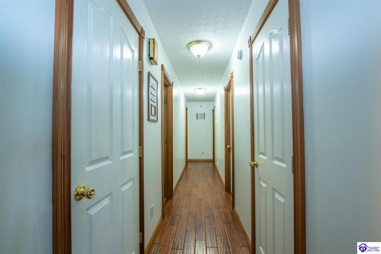 Listing Picture 1543 Youngers Creek Road New Haven, KY 40051 MLS HK24004641