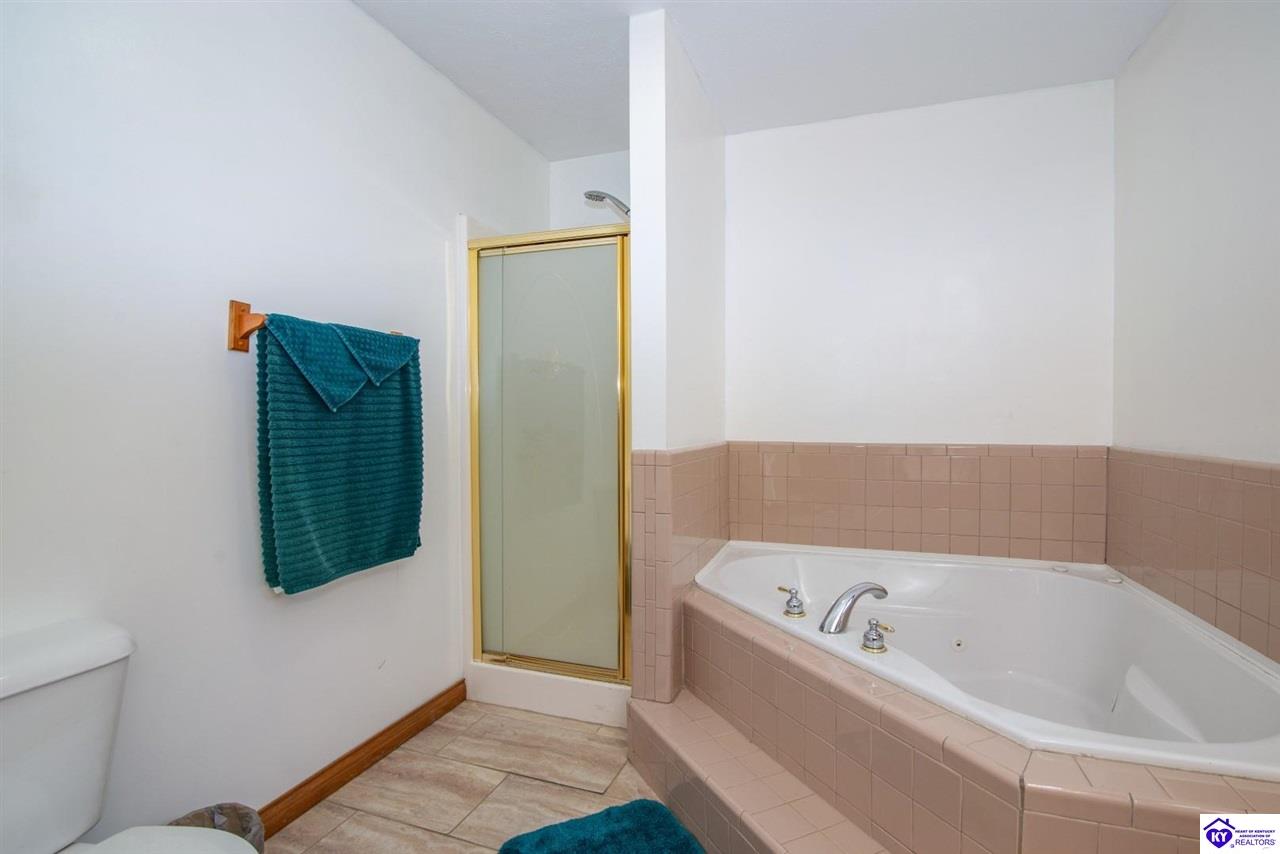 Listing Picture 1543 Youngers Creek Road New Haven, KY 40051 MLS HK24004641