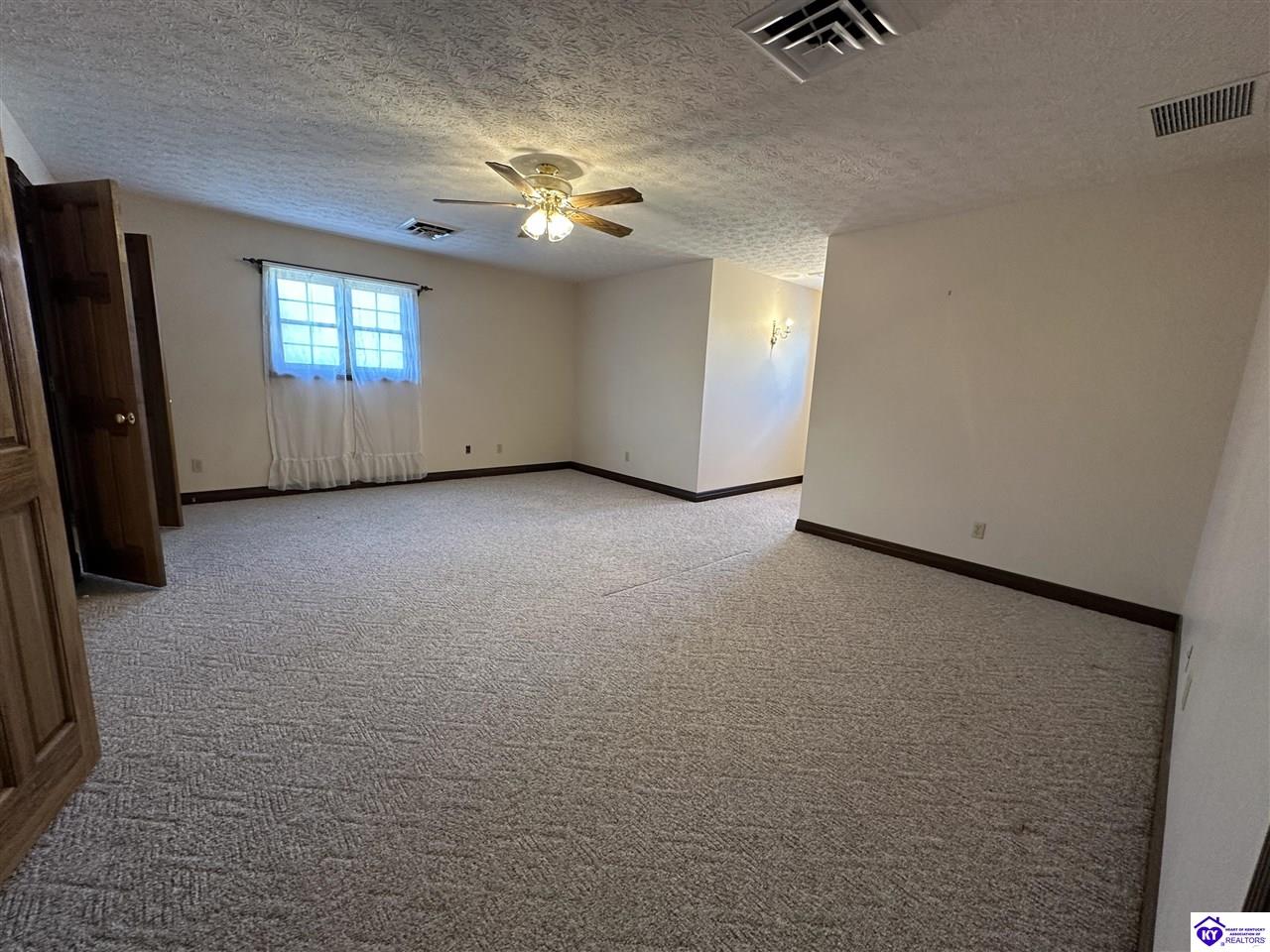 Listing Picture 2215 Elkhorn Road Campbellsville, KY 42718 MLS HK24004674