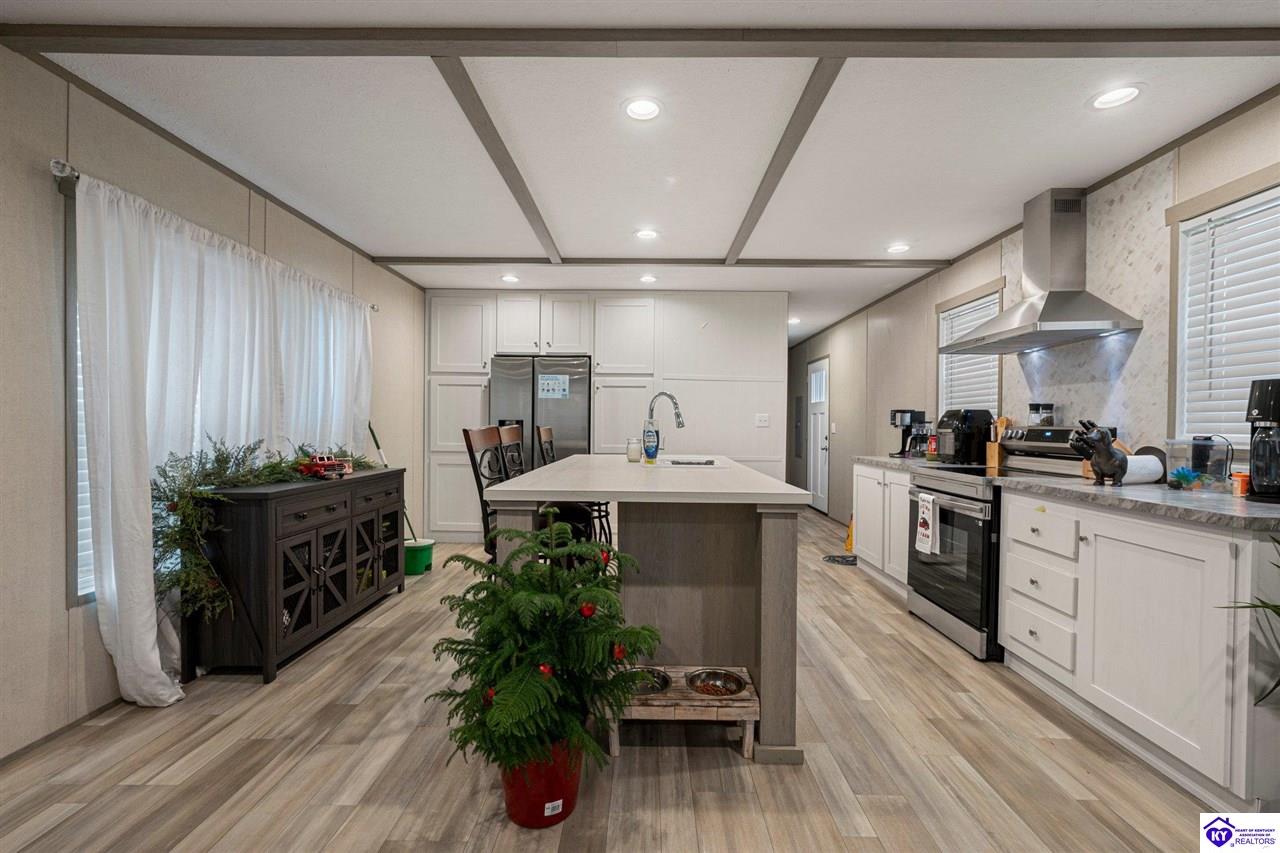 Listing Picture 2450 J E Jones Road Magnolia, KY 42757 MLS HK24004676