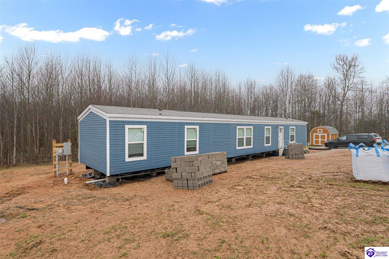 Listing Picture 2450 J E Jones Road Magnolia, KY 42757 MLS HK24004676