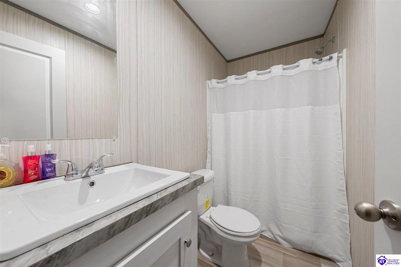 Listing Picture 2450 J E Jones Road Magnolia, KY 42757 MLS HK24004676