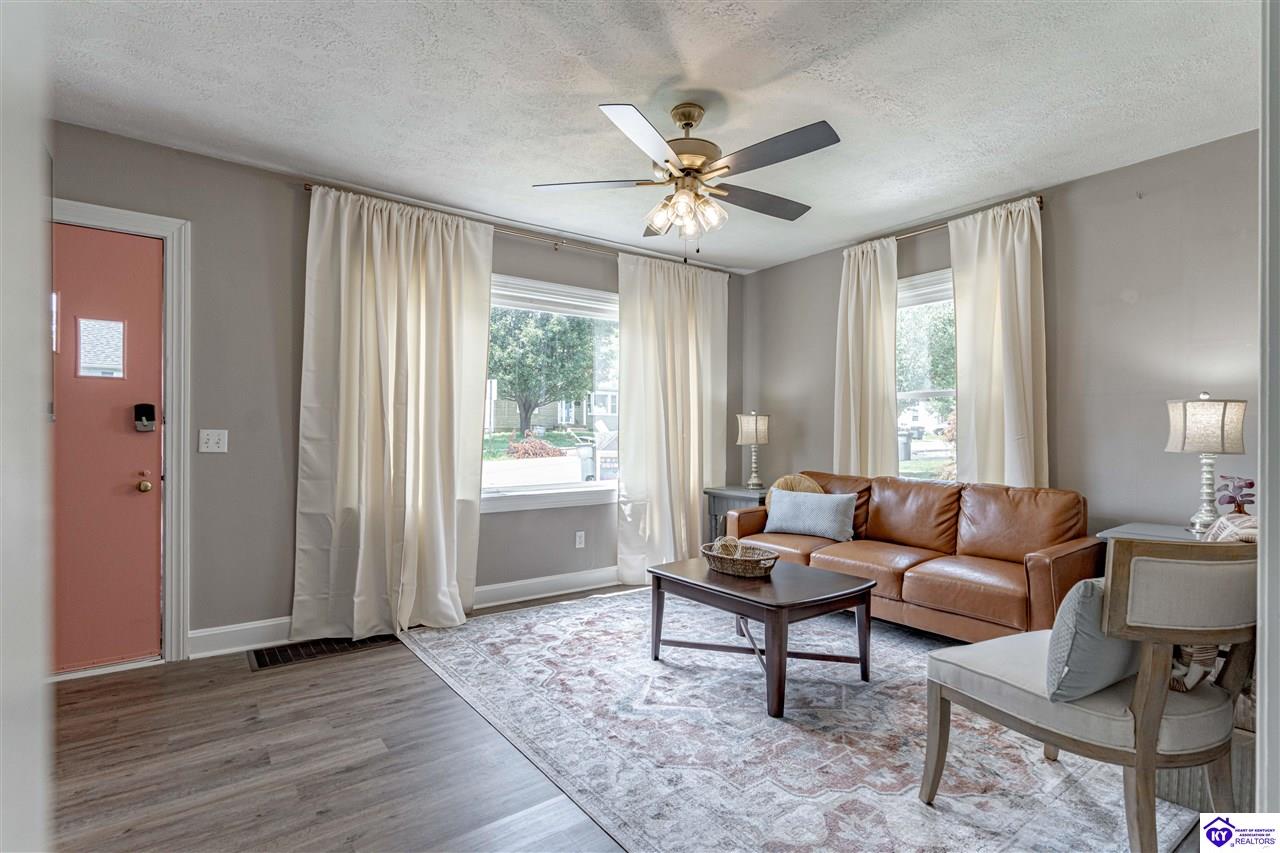 Listing Picture 507 Churchill Court Elizabethtown, KY 42701 MLS HK24004696