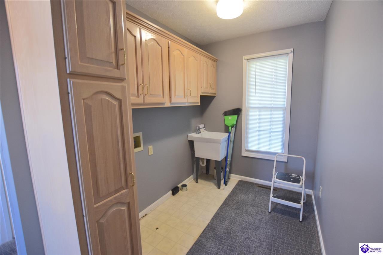 Listing Picture 110 Thomas Street Elizabethtown, KY 42701 MLS HK24004729