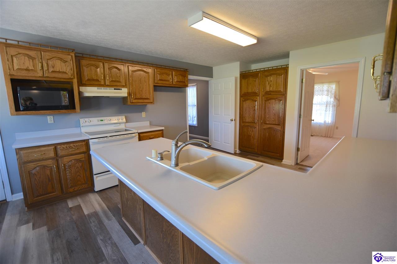 Listing Picture 110 Thomas Street Elizabethtown, KY 42701 MLS HK24004729