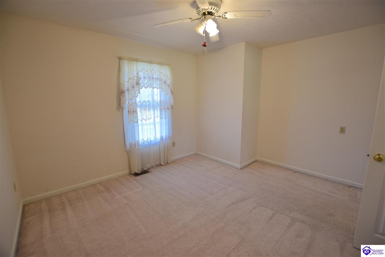 Listing Picture 110 Thomas Street Elizabethtown, KY 42701 MLS HK24004729