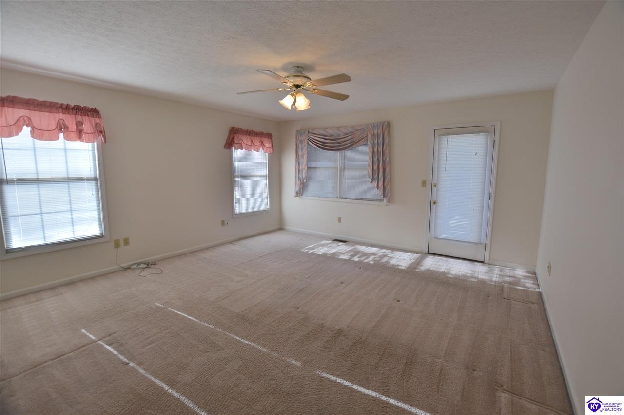 Listing Picture 110 Thomas Street Elizabethtown, KY 42701 MLS HK24004729