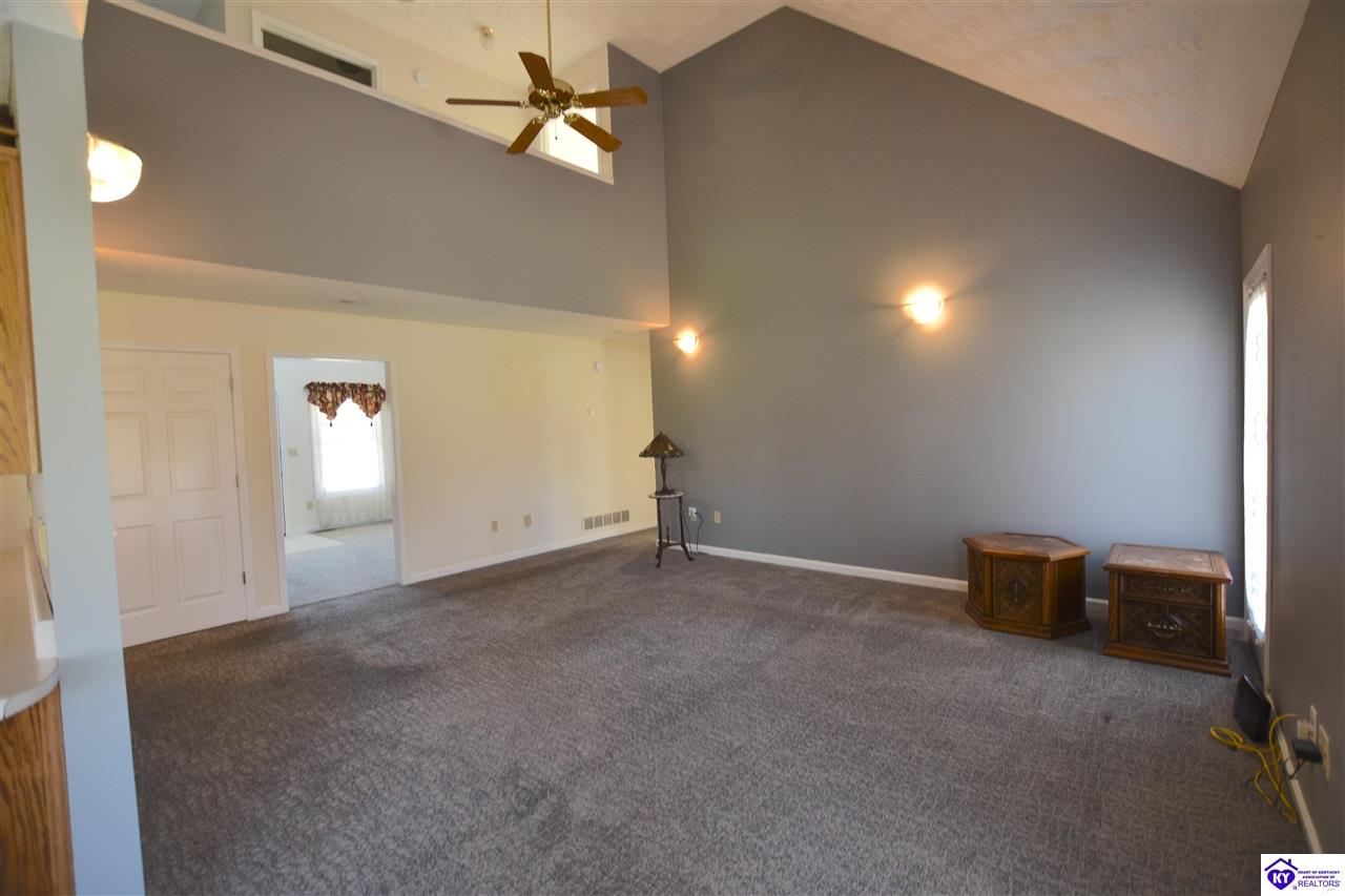 Listing Picture 110 Thomas Street Elizabethtown, KY 42701 MLS HK24004729