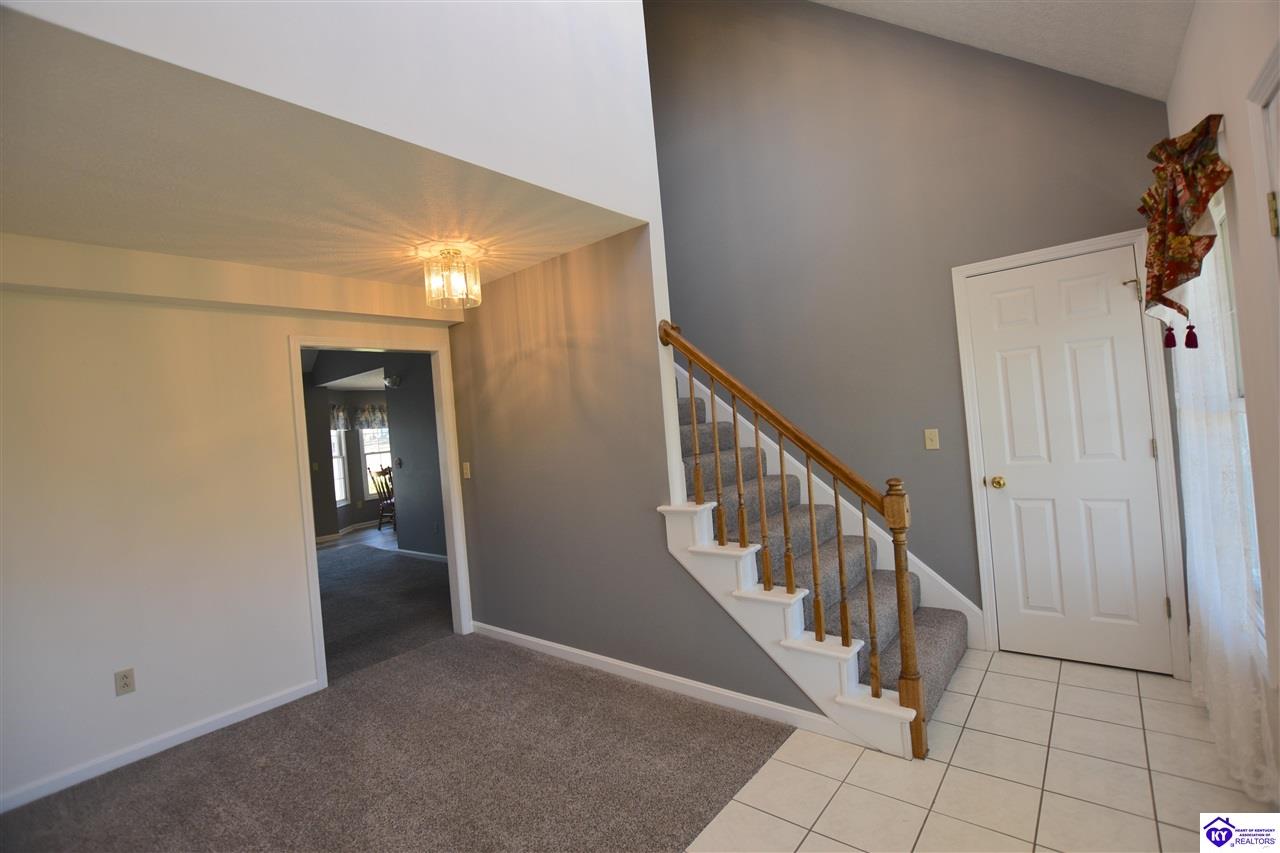 Listing Picture 110 Thomas Street Elizabethtown, KY 42701 MLS HK24004729