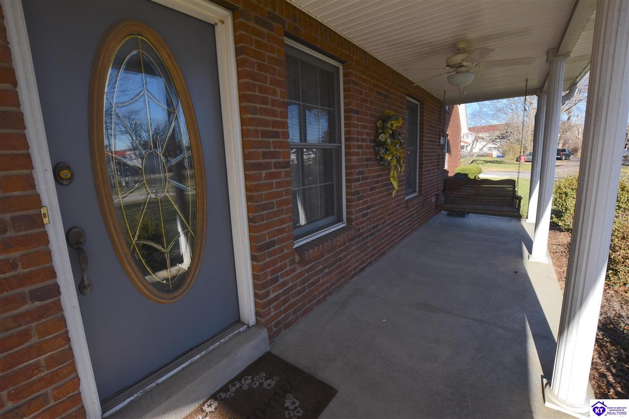 Listing Picture 110 Thomas Street Elizabethtown, KY 42701 MLS HK24004729