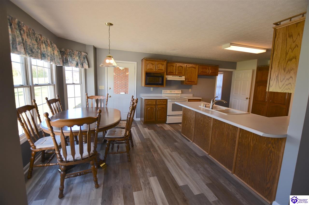 Listing Picture 110 Thomas Street Elizabethtown, KY 42701 MLS HK24004729