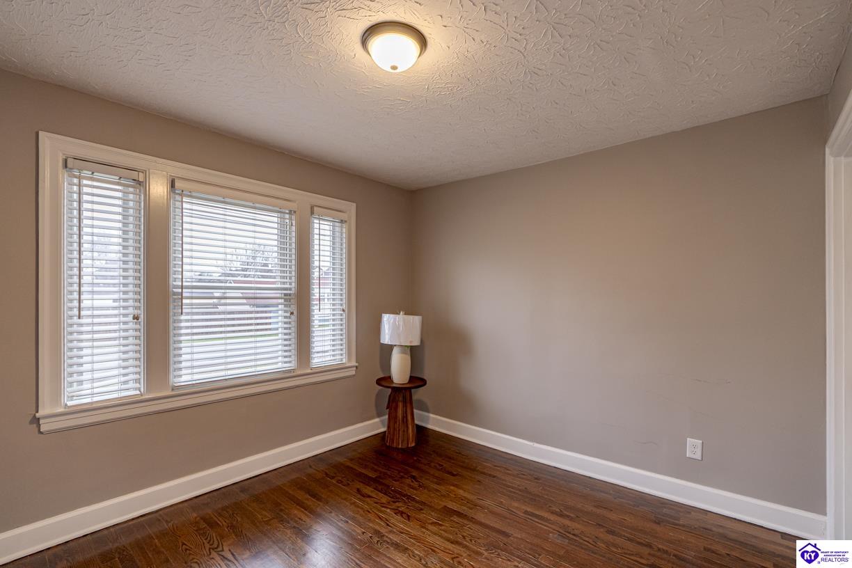 Listing Picture 208 Peachtree Street Elizabethtown, KY 42701 MLS HK24004750