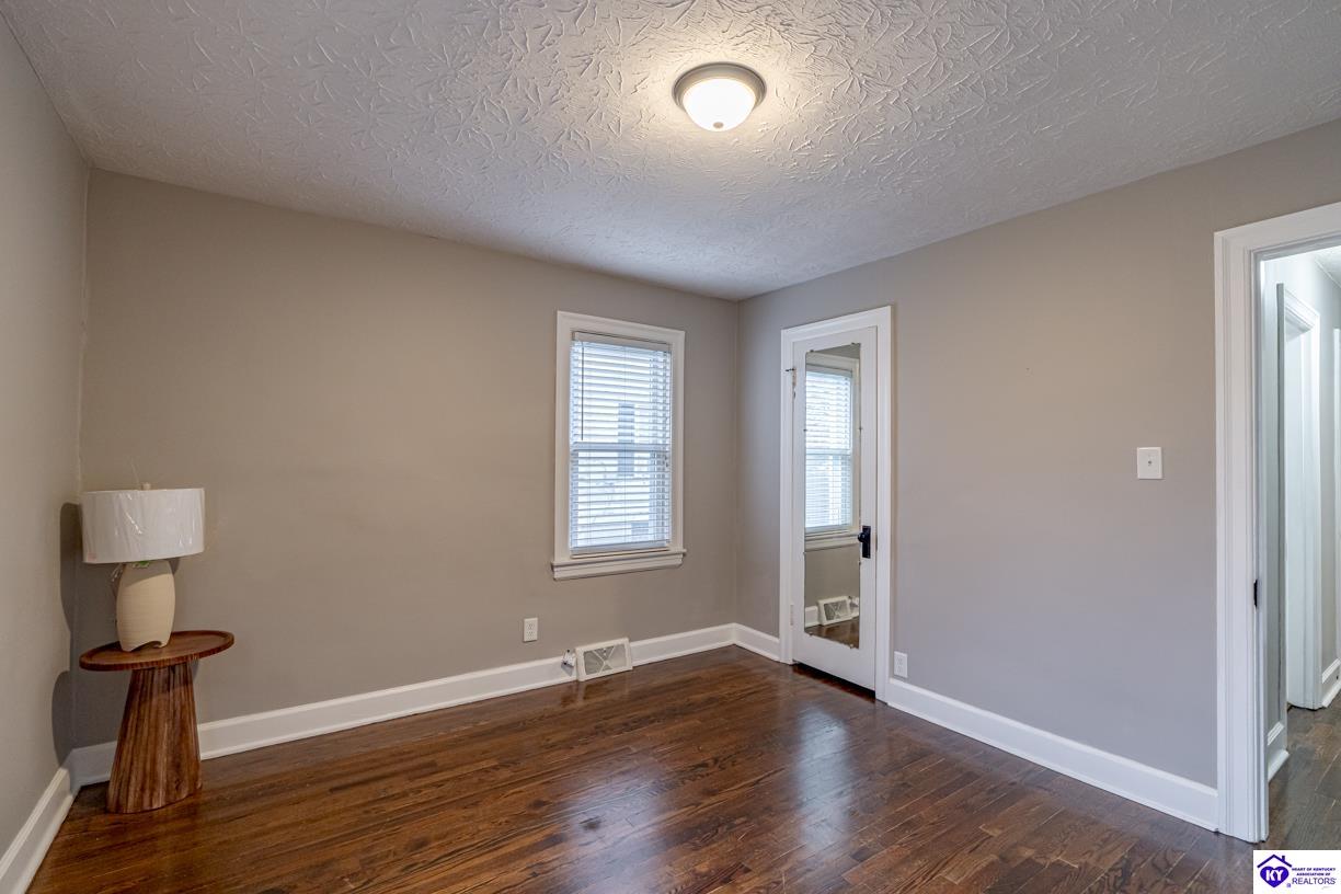 Listing Picture 208 Peachtree Street Elizabethtown, KY 42701 MLS HK24004750