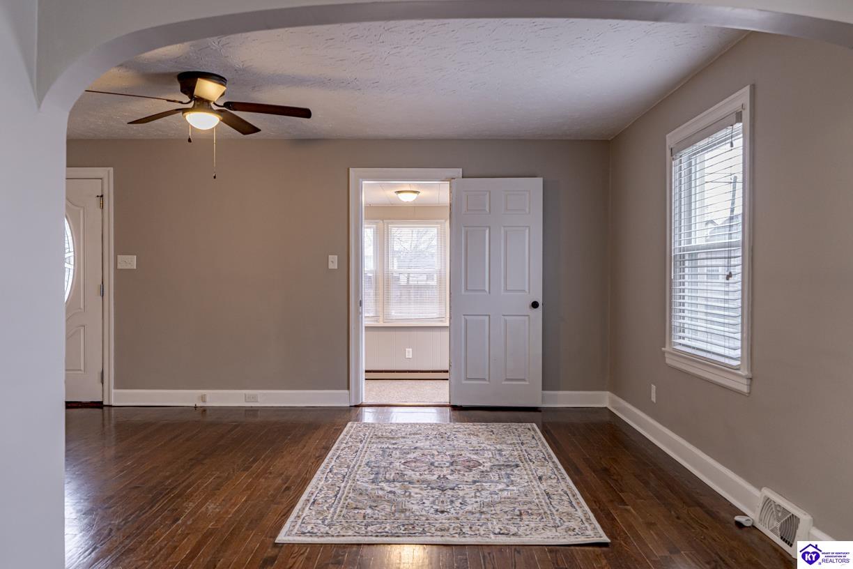 Listing Picture 208 Peachtree Street Elizabethtown, KY 42701 MLS HK24004750