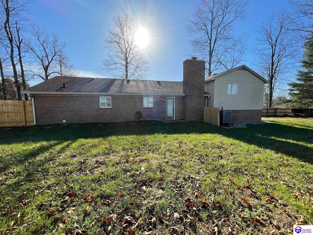 Listing Picture 146 Pleasant Colony Drive Elizabethtown, KY 42701 MLS HK24004768