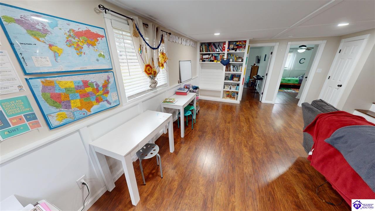 Listing Picture 146 Pleasant Colony Drive Elizabethtown, KY 42701 MLS HK24004768