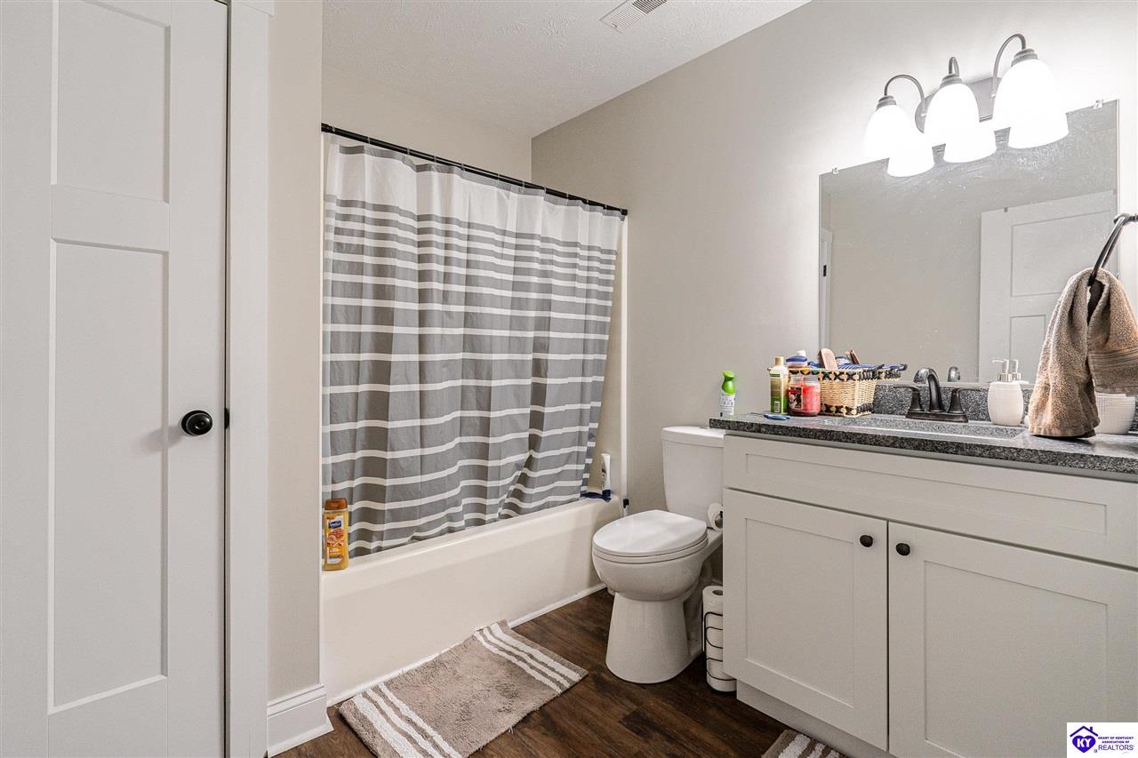 Listing Picture 2107/2105 S Dixie Highway Munfordville, KY 42765 MLS HK25000020