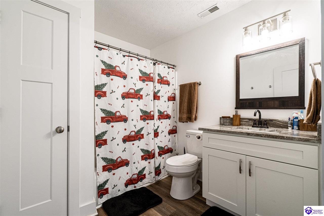 Listing Picture 2111/2109 S Dixie Highway Munfordville, KY 42765 MLS HK25000021