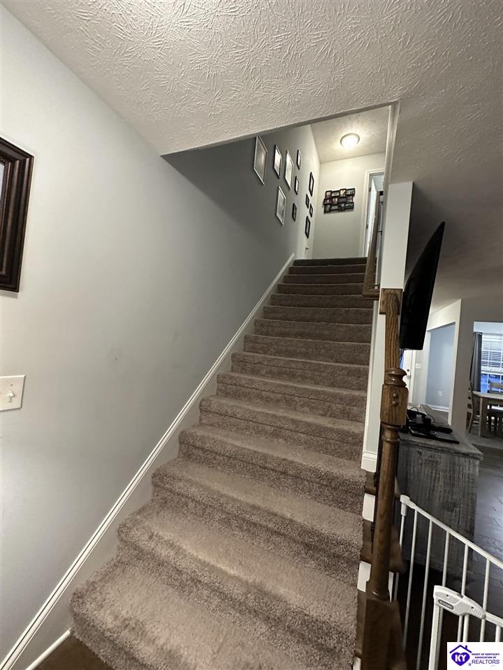 Listing Picture 100 Clair Court Elizabethtown, KY 42701 MLS HK25000061