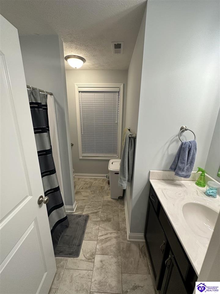 Listing Picture 100 Clair Court Elizabethtown, KY 42701 MLS HK25000061