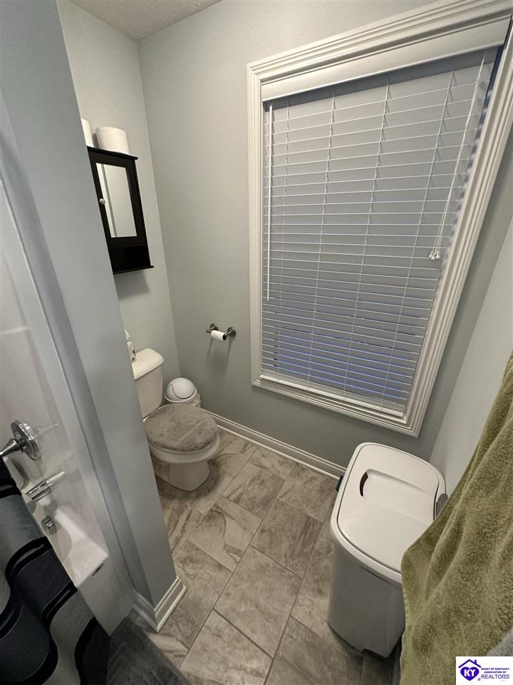 Listing Picture 100 Clair Court Elizabethtown, KY 42701 MLS HK25000061