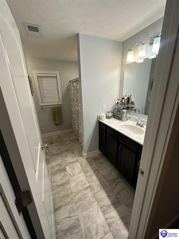 Listing Picture 100 Clair Court Elizabethtown, KY 42701 MLS HK25000061